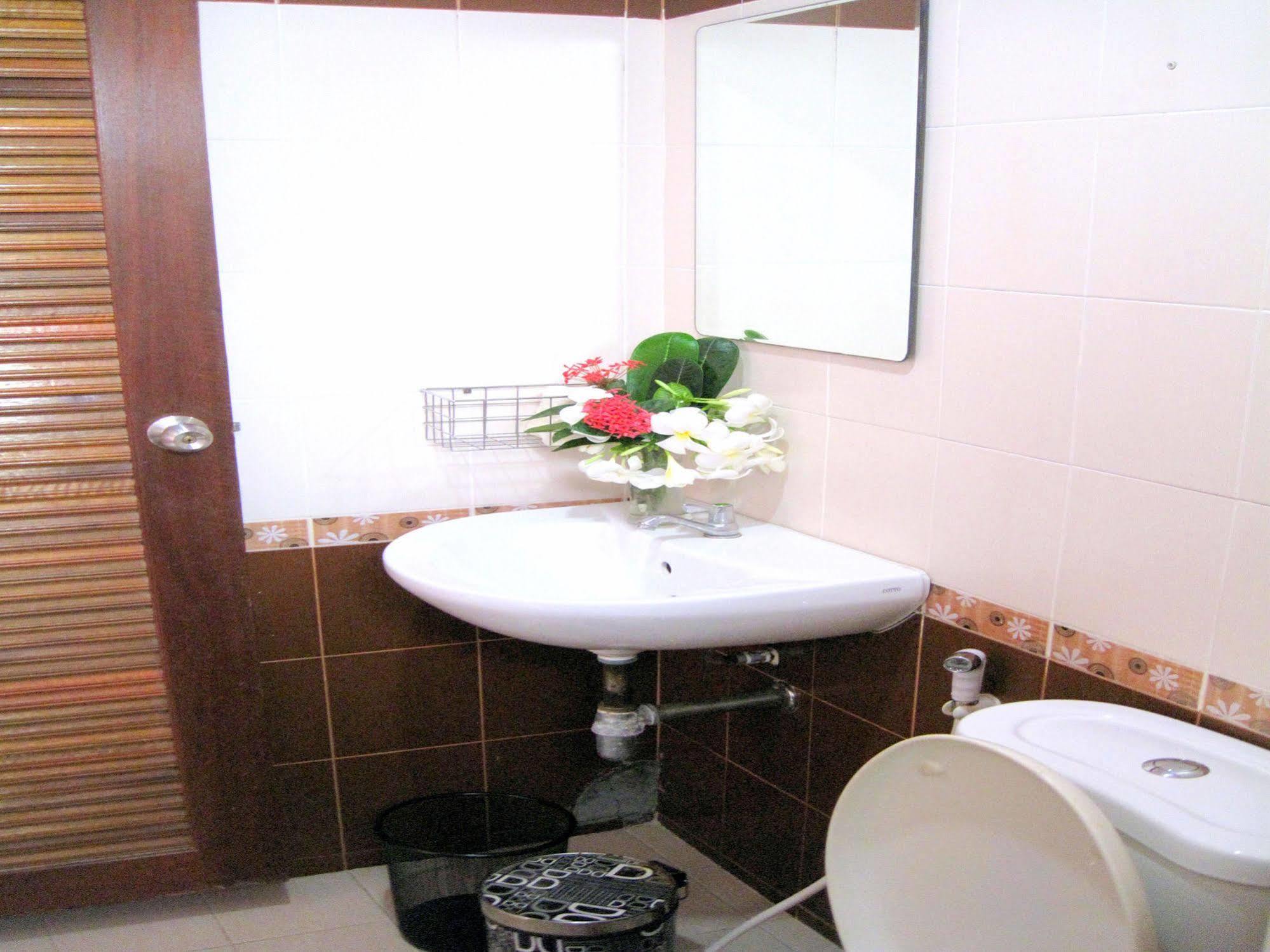 Albergue The Friendship Bophut Exterior foto